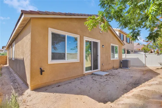 $489,000 | 13056 Lancaster Street, Hesperia, CA 92344