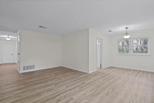 $529,900 | 20 Magnolia Avenue, Shalimar, FL 32579