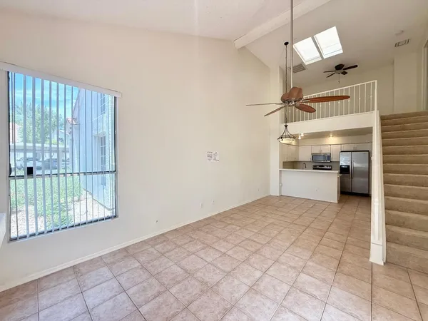 $1,799 | 1717 East Union Hills Drive, Unit 1073, Phoenix, AZ 85024