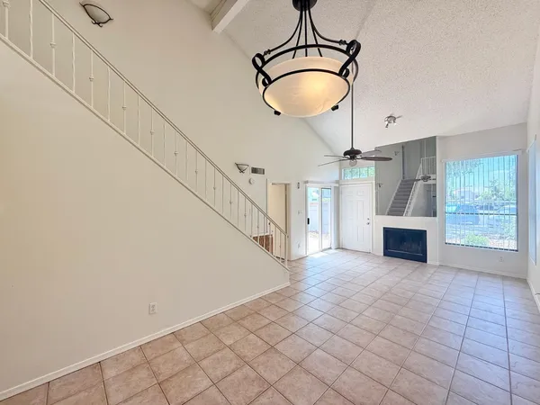 $1,799 | 1717 East Union Hills Drive, Unit 1073, Phoenix, AZ 85024