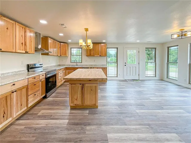 $459,000 | 3520 South Park Avenue, Sedalia, MO 65301