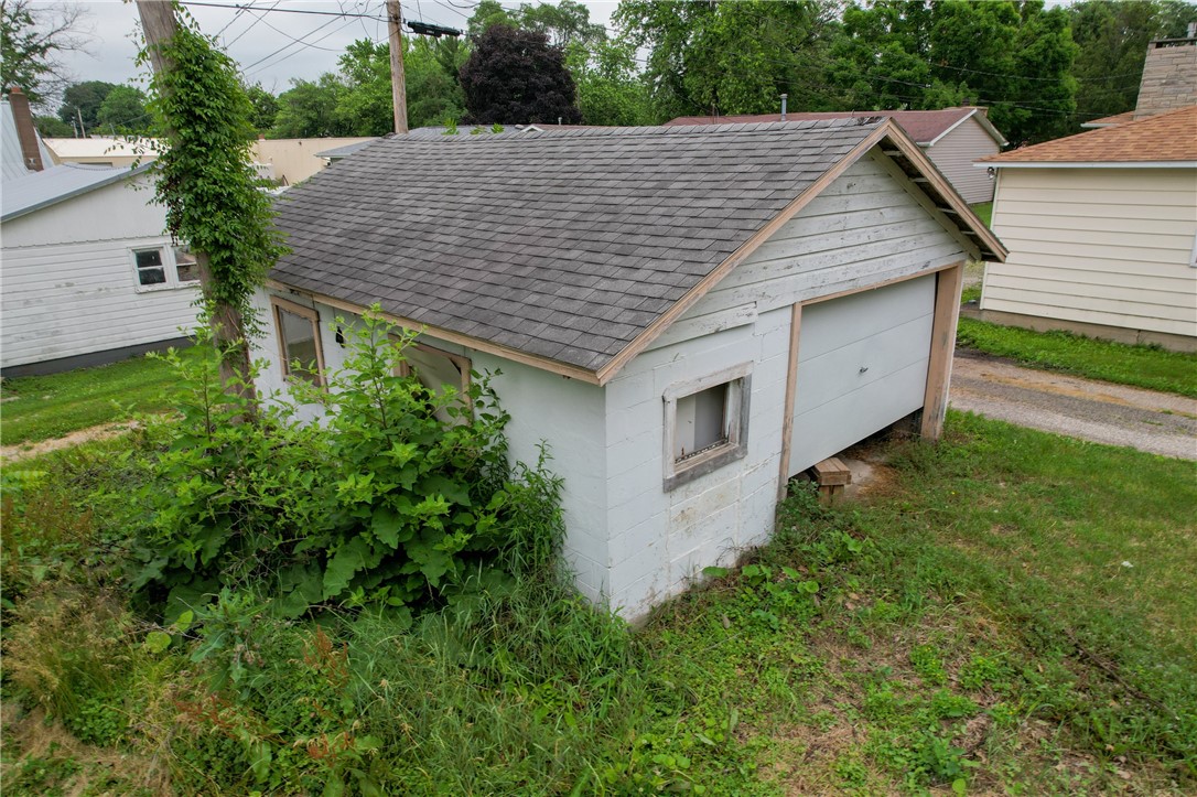 217 Oak Street Georgetown, IL 61846 - Photo 6 of 8