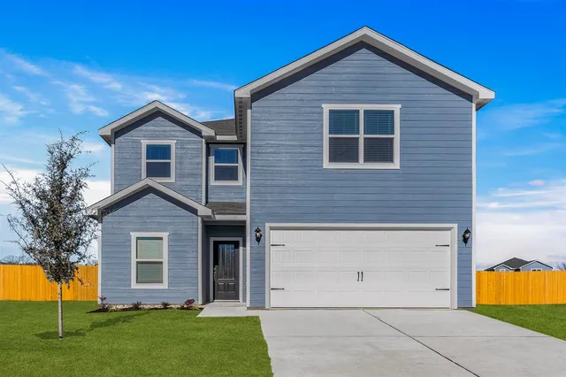 $374,900 | 6320 Emerald Tree Lane, Dallas, TX 75241