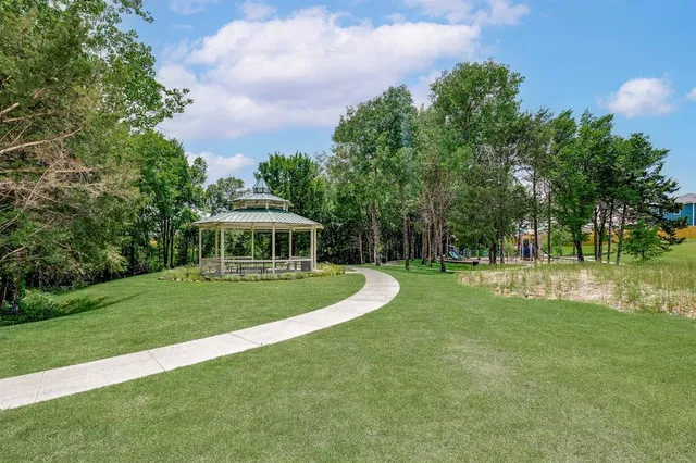 $374,900 | 6320 Emerald Tree Lane, Dallas, TX 75241