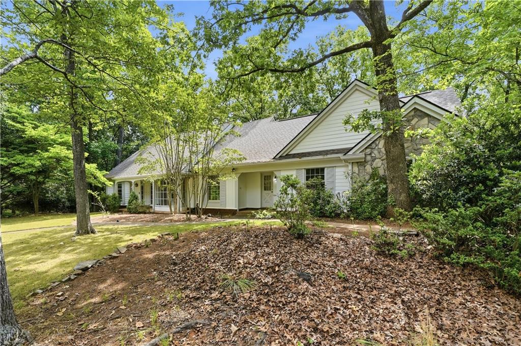 600 Meuse Way Alpharetta, GA 30022 - Photo 3 of 52