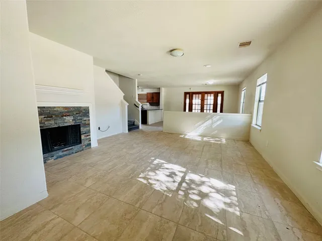 a view of livingroom with furniture