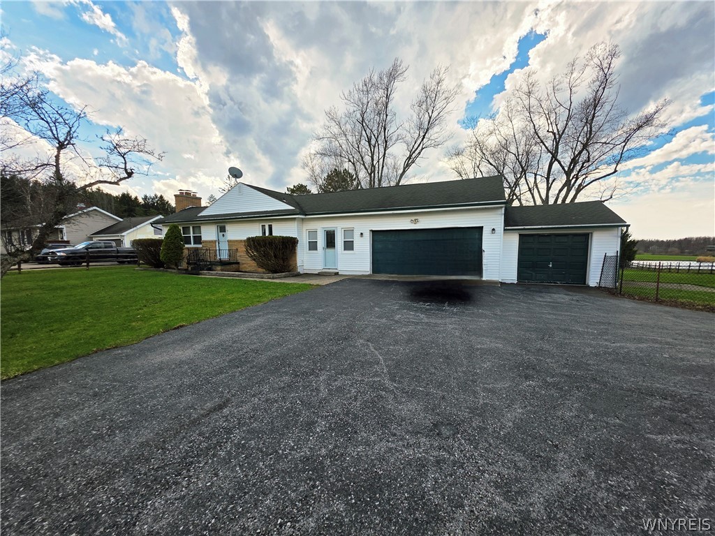 7288 Center Street Colden, NY 14170 - Photo 2 of 47