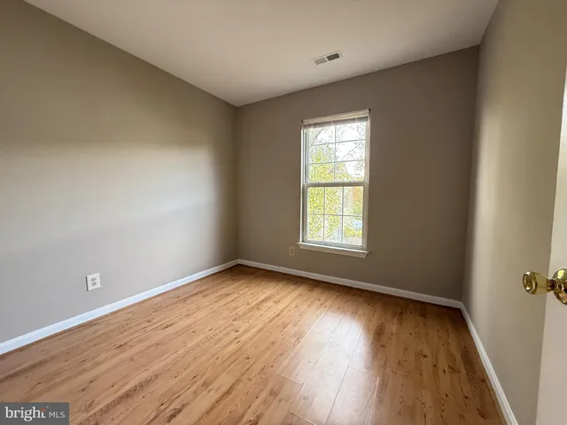 $2,250 | 16926 Point Pleasant Lane, Dumfries, VA 22026