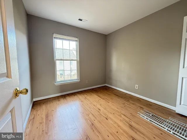 $2,250 | 16926 Point Pleasant Lane, Dumfries, VA 22026