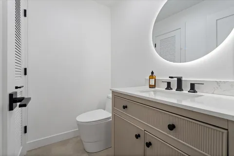$1,124,900 | 39 East Schiller Street, Unit 1E, Chicago, IL 60610