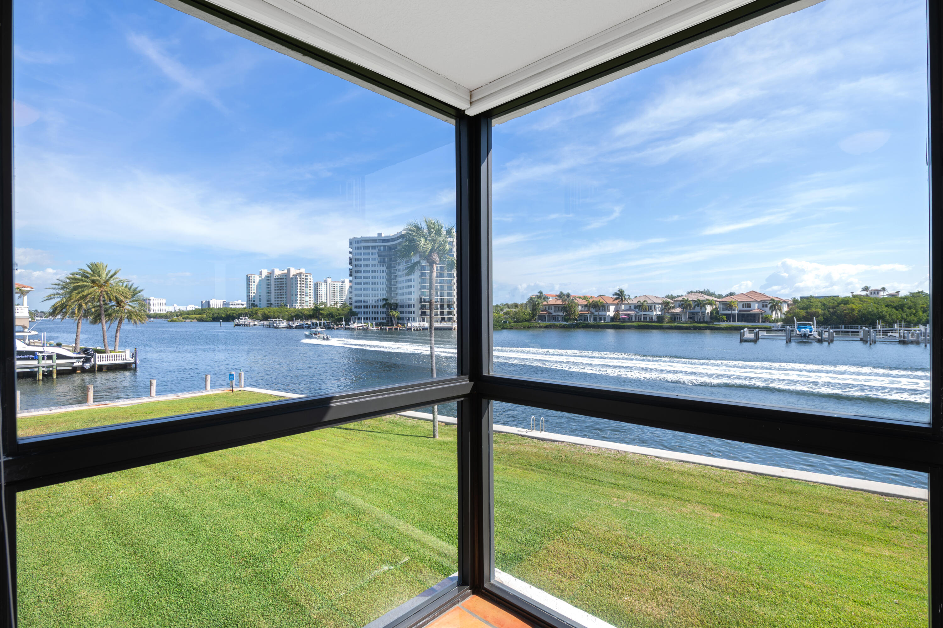 899 Jeffery Street, Unit 214 Boca Raton, FL 33487 - Photo 10 of 61 DSC_1572