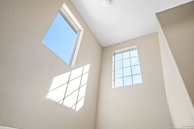 $1,800 | 445 Auburn Park, Schertz, TX 78154