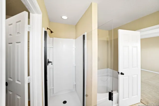 $1,800 | 445 Auburn Park, Schertz, TX 78154