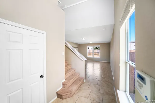 $1,800 | 445 Auburn Park, Schertz, TX 78154