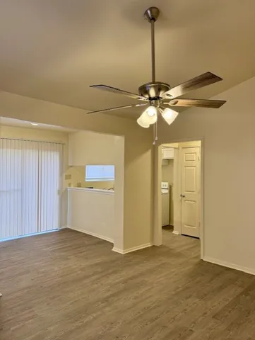 $795 | 2807 D Parker Lane, Austin, TX 78741