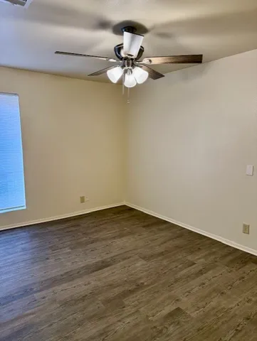 $795 | 2807 D Parker Lane, Austin, TX 78741