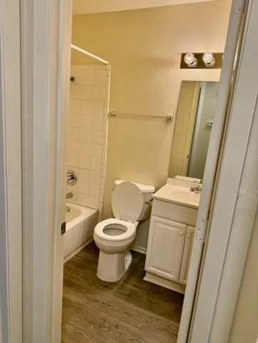 $795 | 2807 D Parker Lane, Austin, TX 78741