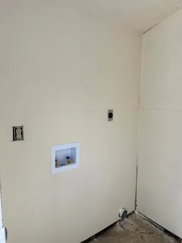 $795 | 2807 D Parker Lane, Austin, TX 78741