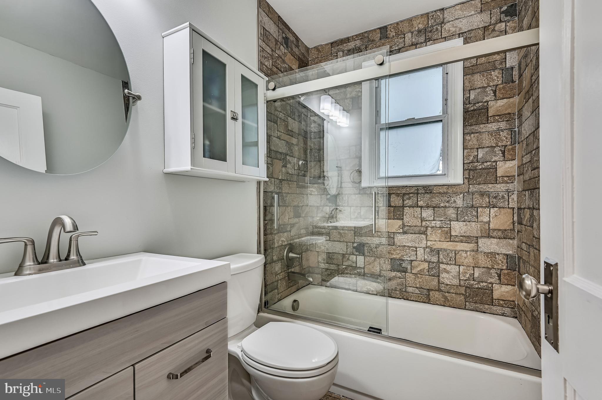 4318 Belle Grove Road Baltimore, MD 21225 - Photo 11 of 30
