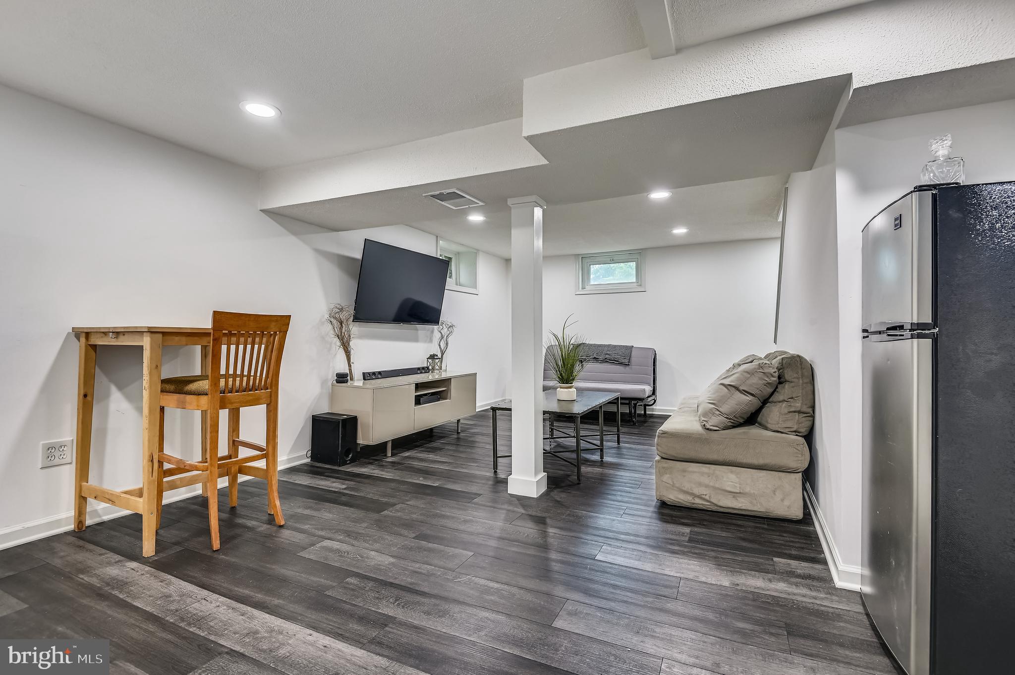 4318 Belle Grove Road Baltimore, MD 21225 - Photo 10 of 30