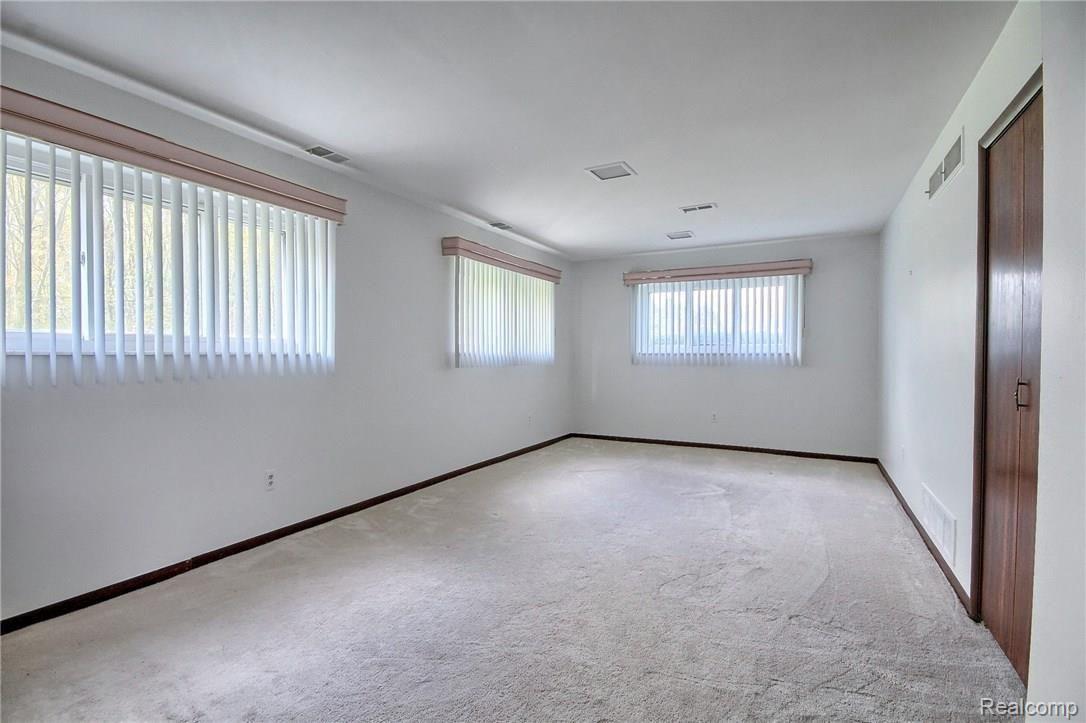 Family_Room.jpg