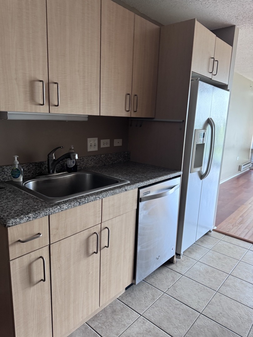 800 Elgin Road, Unit 718 Evanston, IL 60201 - Photo 7 of 22