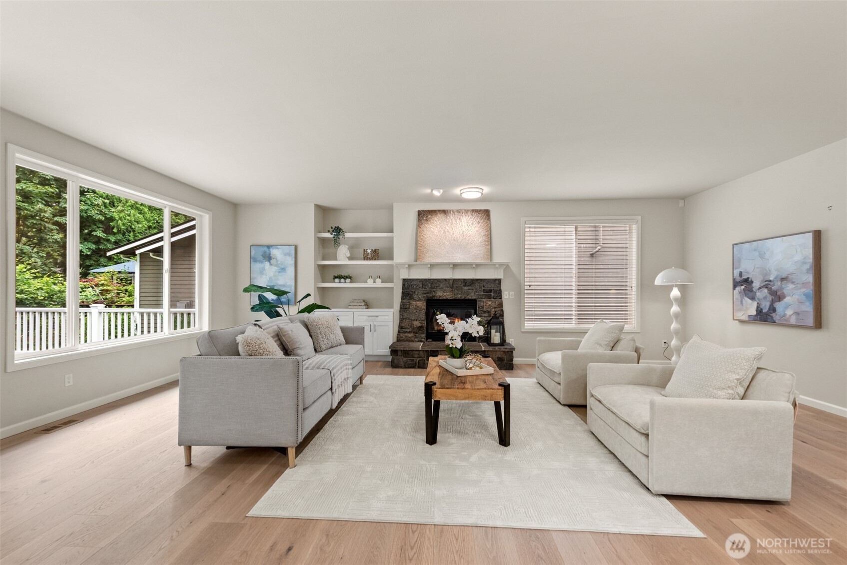 9118 Northeast 160th Place Bothell, WA 98011 - Photo 3 of 33