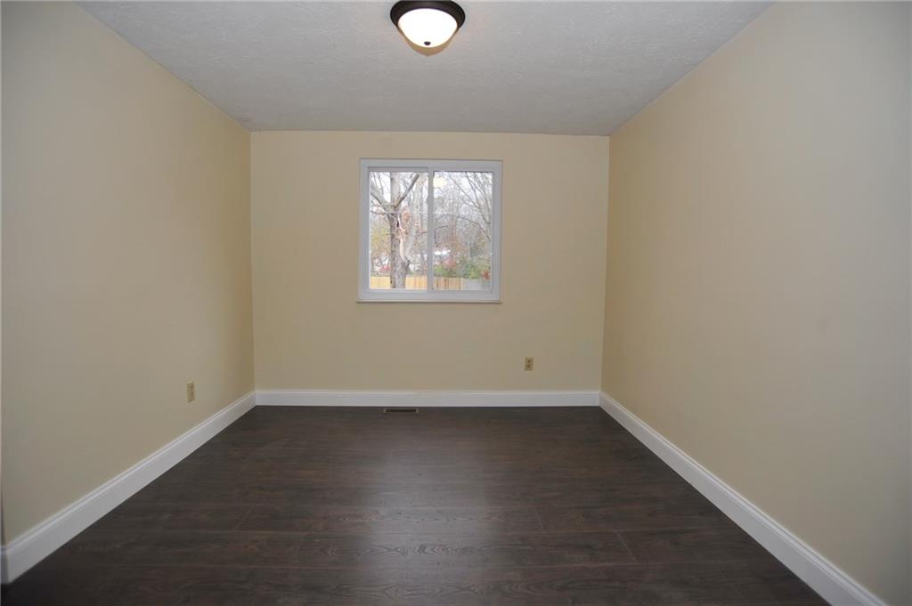 1508 Lansdowne Road Indianapolis, IN 46234 - Photo 7 of 24 Gallery Image 7