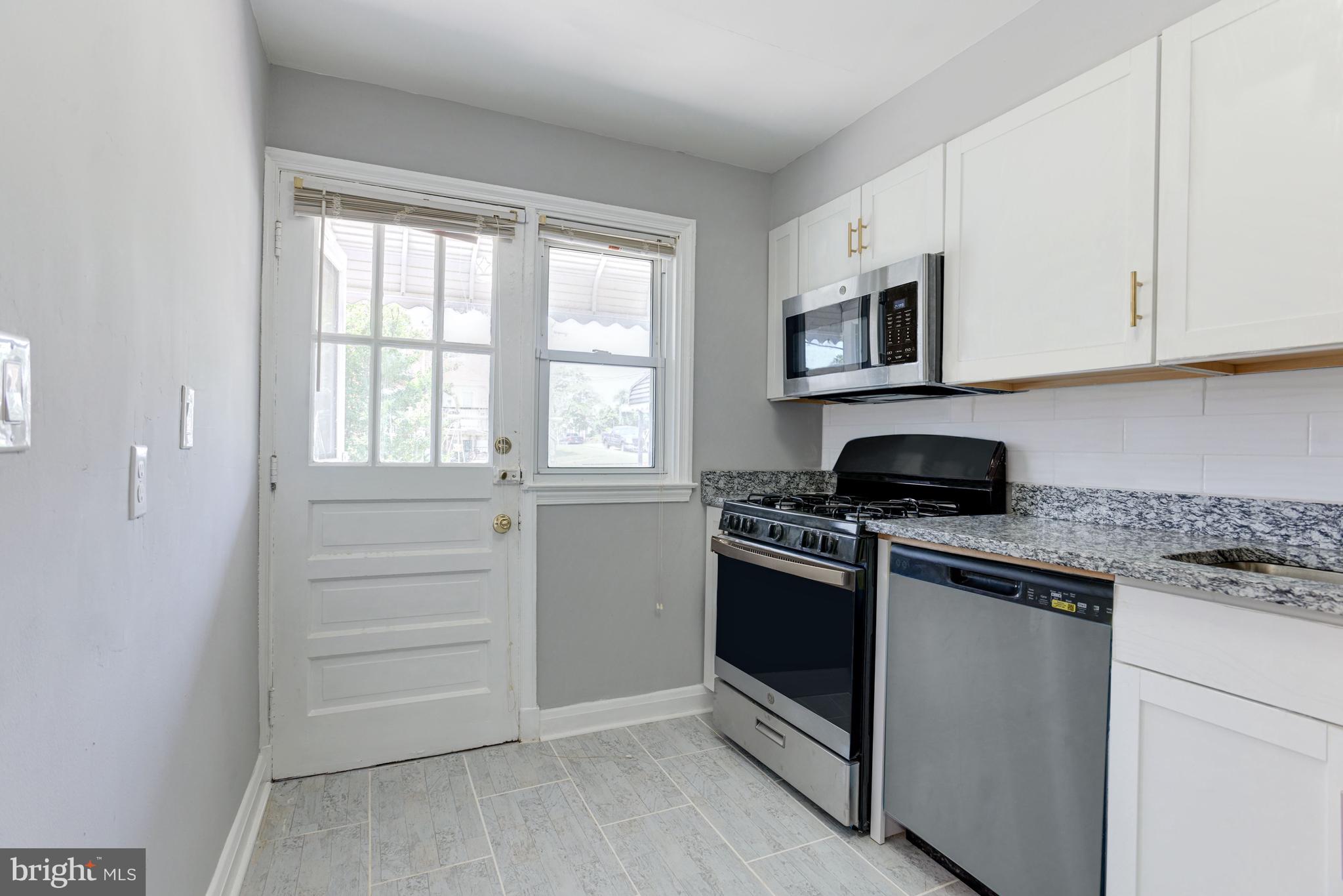 5520 Sagra Road Baltimore, MD 21239 - Photo 13 of 41 Kitchen
