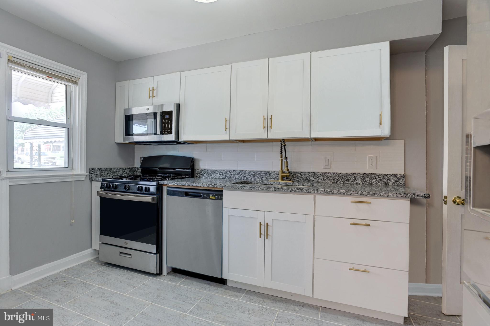 5520 Sagra Road Baltimore, MD 21239 - Photo 14 of 41 Kitchen