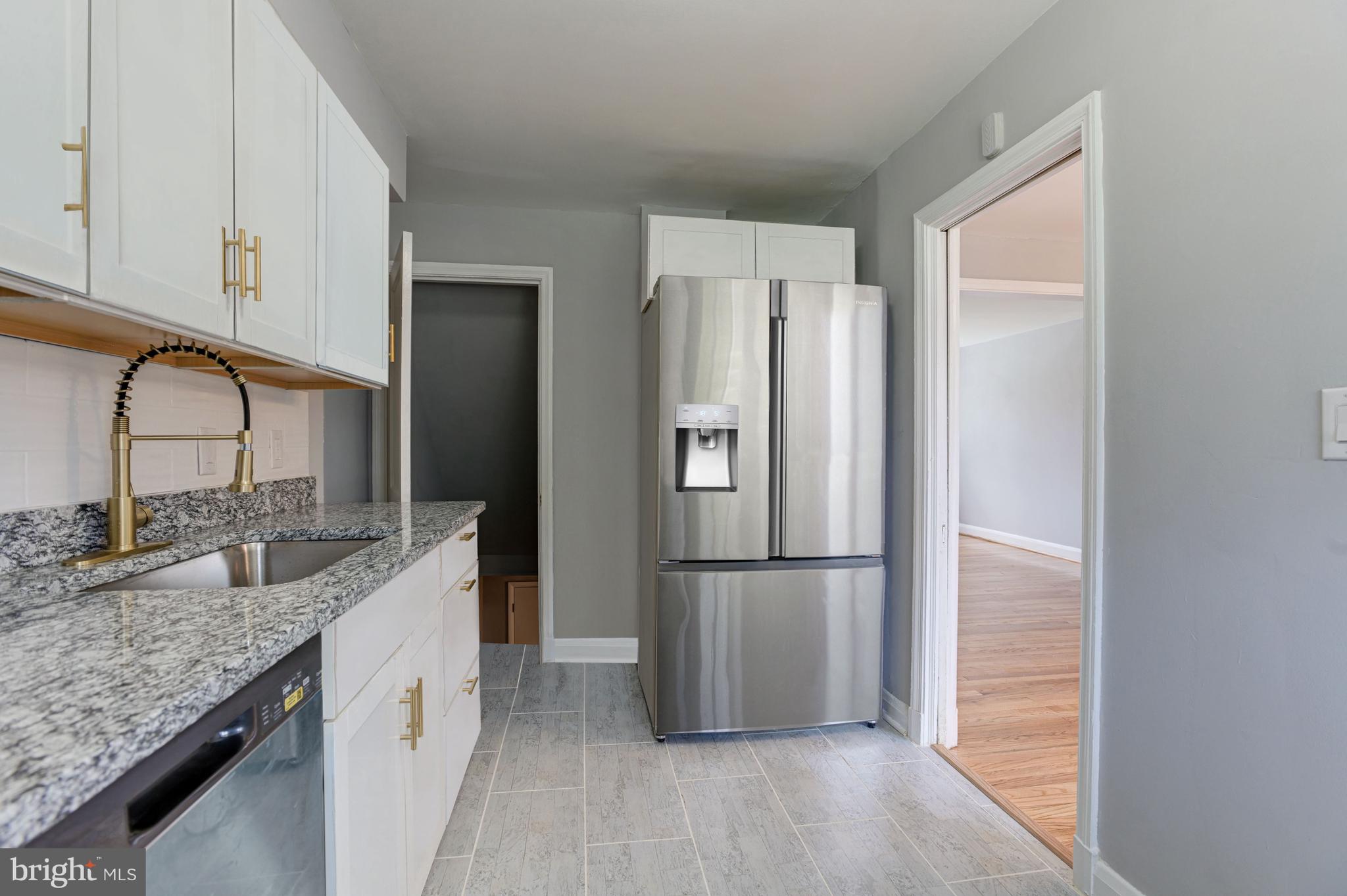 5520 Sagra Road Baltimore, MD 21239 - Photo 16 of 41 Kitchen