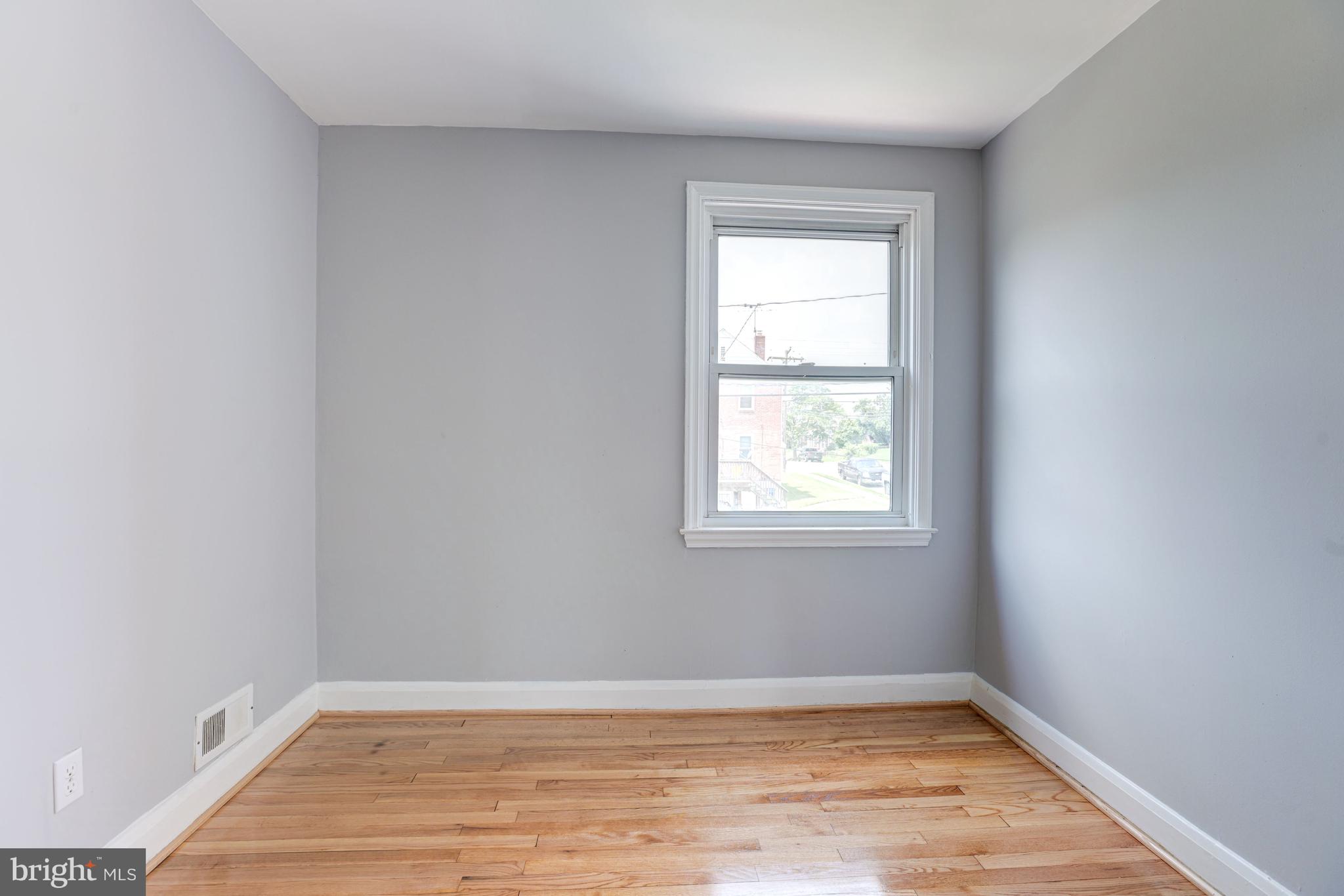 5520 Sagra Road Baltimore, MD 21239 - Photo 24 of 41 Bedroom
