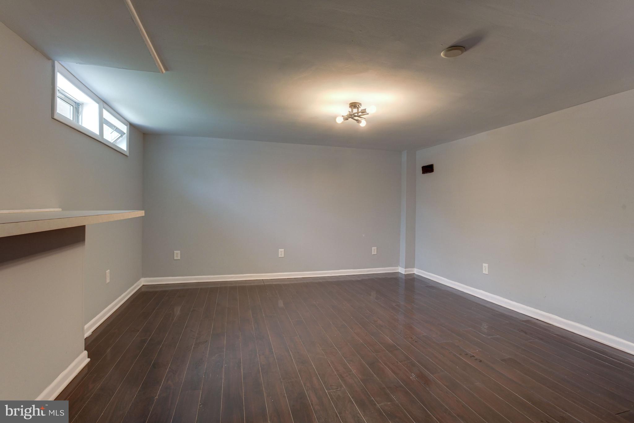 5520 Sagra Road Baltimore, MD 21239 - Photo 30 of 41 Family Room