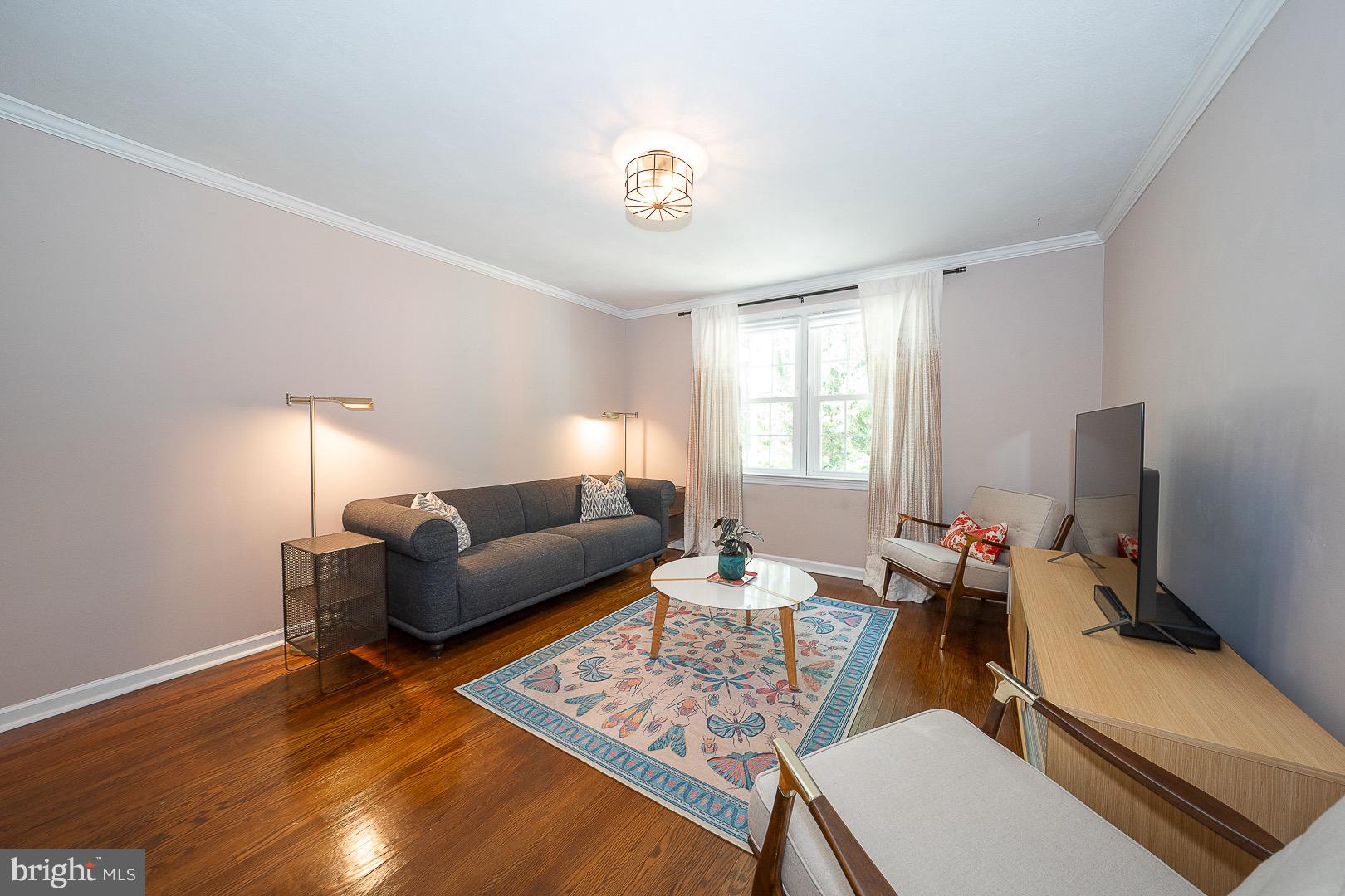 734 Woodcrest Road Wayne, PA 19087 - Photo 15 of 37 Den with hardwood floors