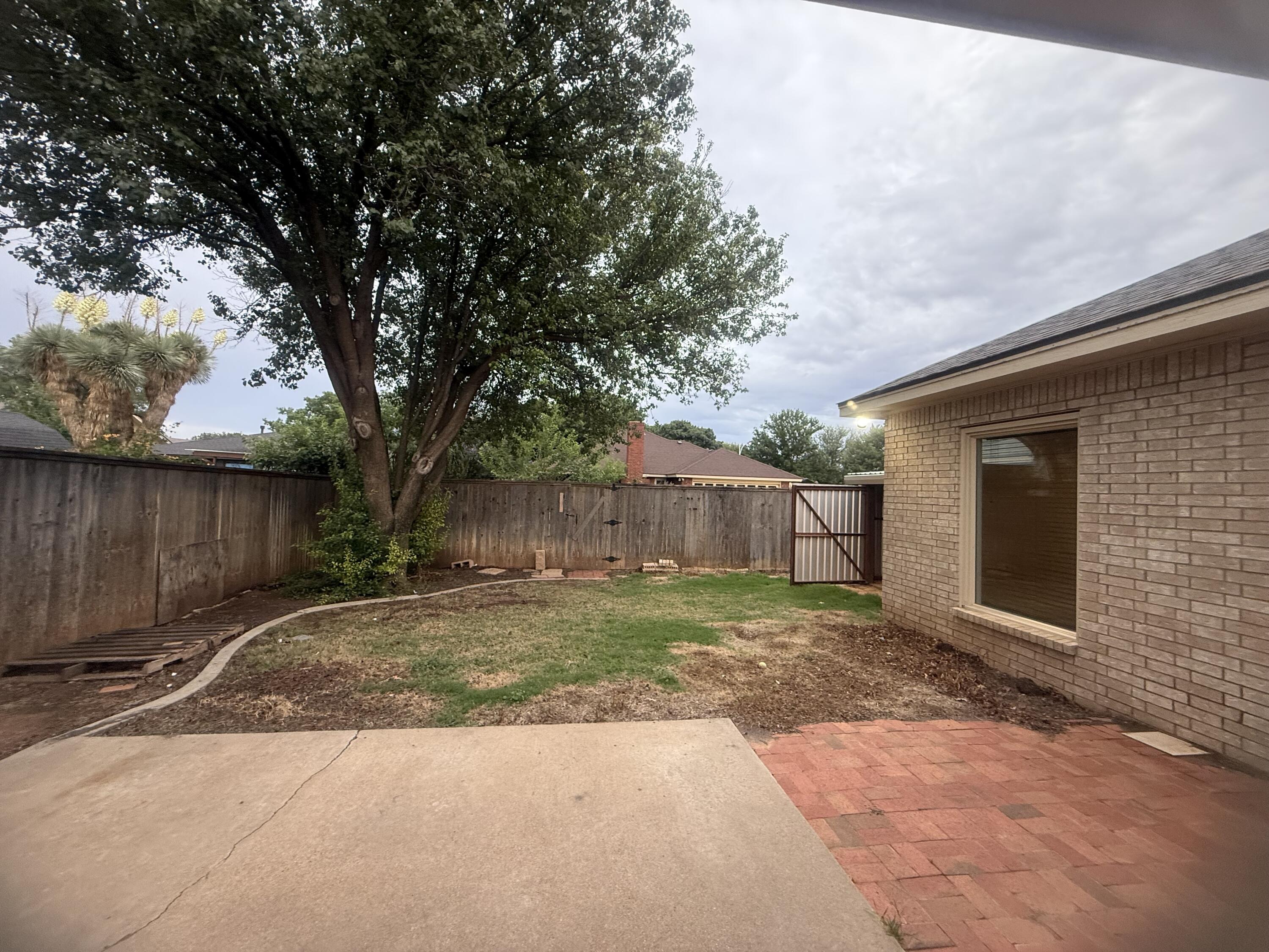 5527 94th Street Lubbock, TX 79424 - Photo 52 of 56 94th back yard view 2