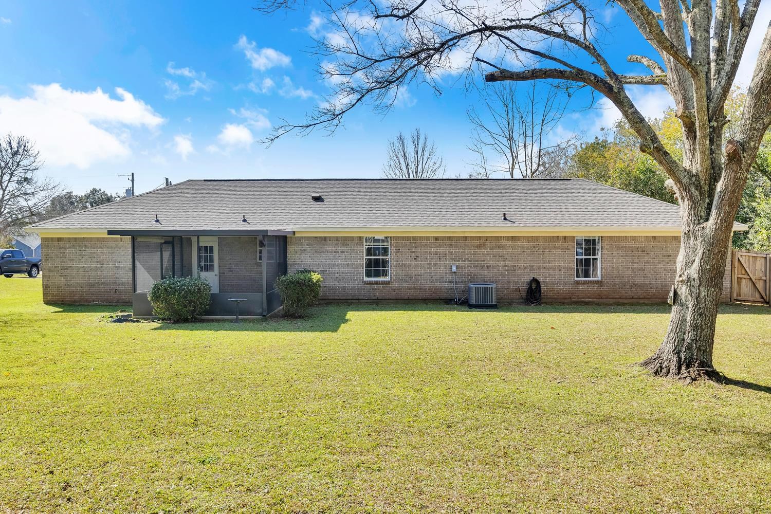 19605 Quartz Lane Robertsdale, AL 36567 - Photo 27 of 33 Back Of Structure