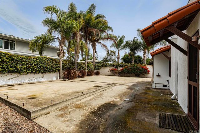 a view of a house with a patio