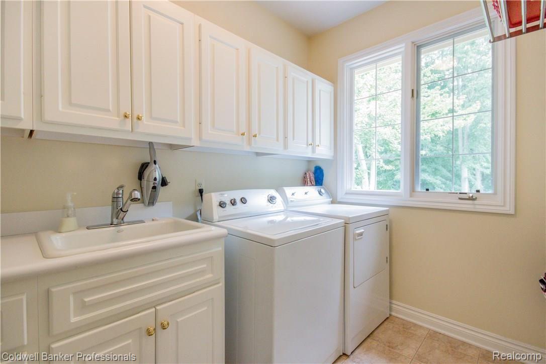 3871 Walnut Brook Drive Rochester, MI 48309 - Photo 17 of 32 17.jpg