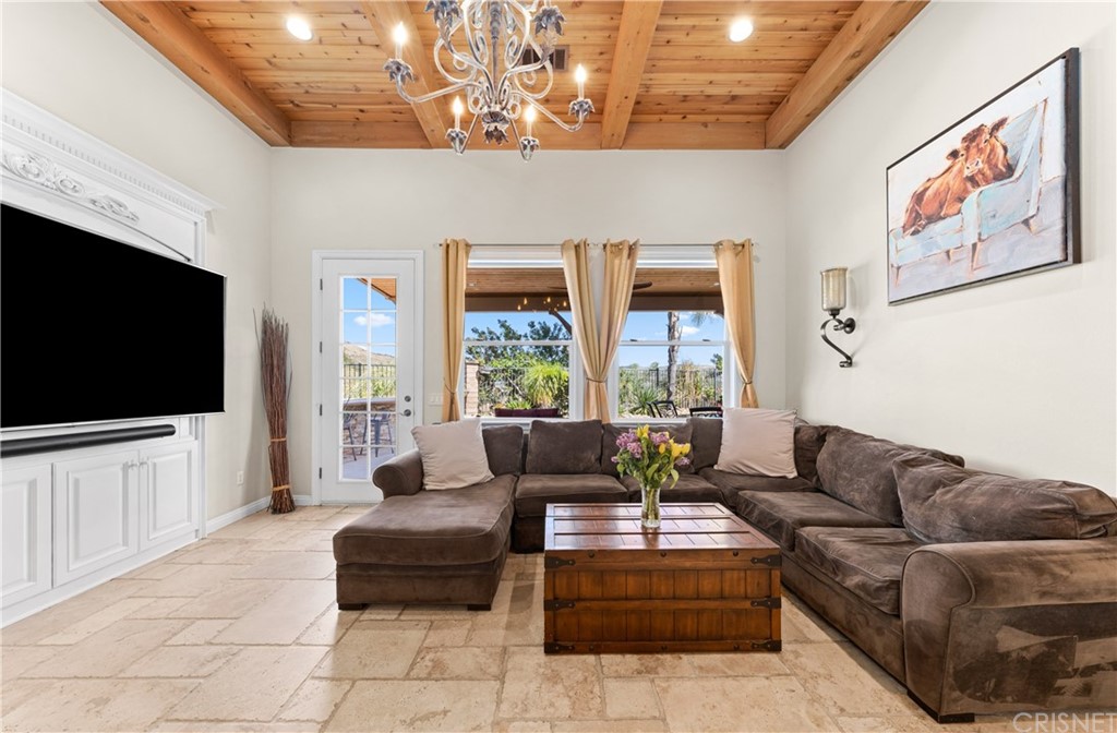 4274 Shawnee Street Moorpark, CA 93021 - Photo 14 of 45