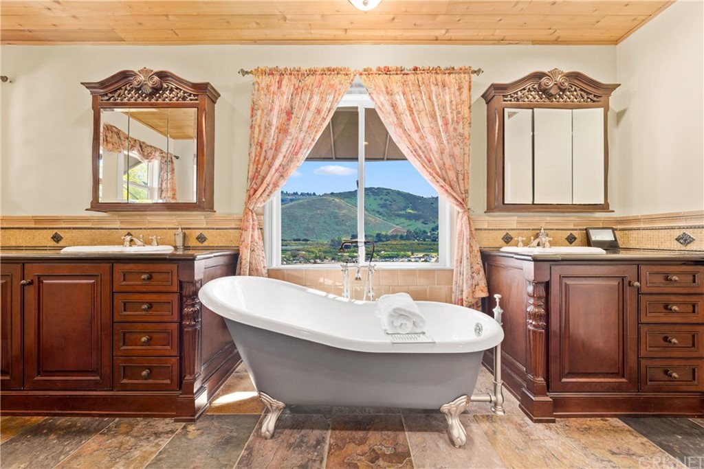 4274 Shawnee Street Moorpark, CA 93021 - Photo 31 of 45