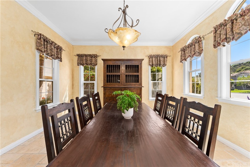 4274 Shawnee Street Moorpark, CA 93021 - Photo 7 of 45