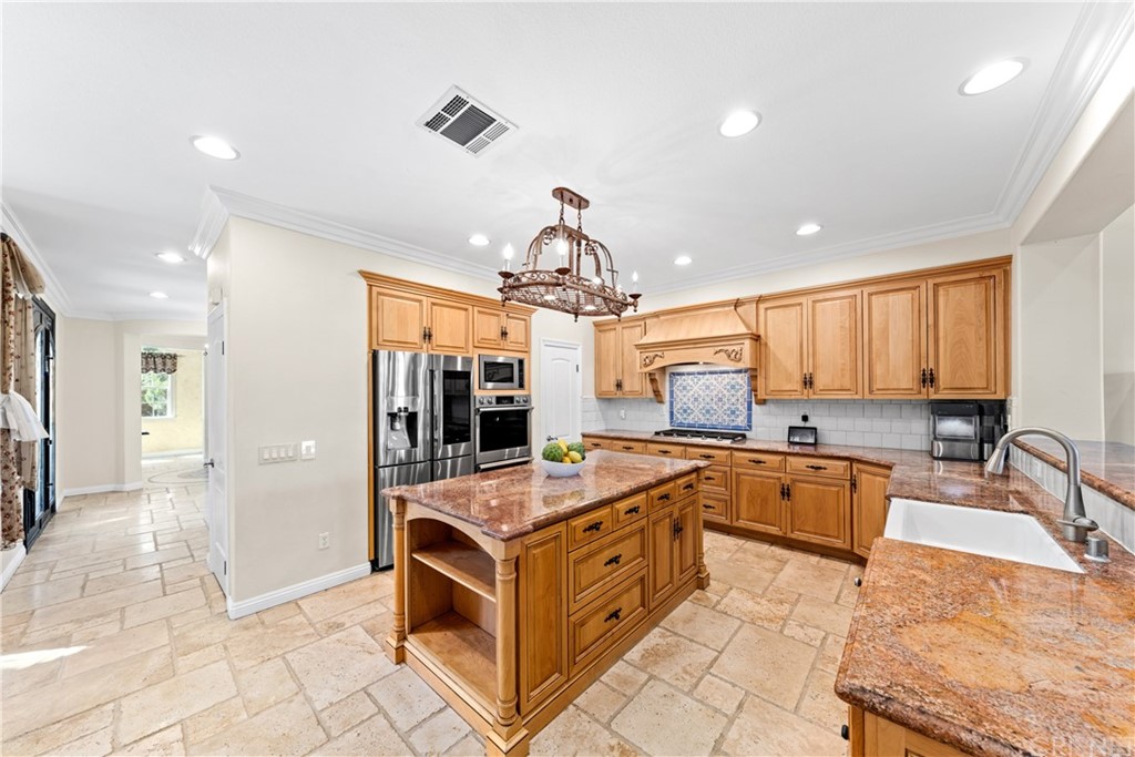 4274 Shawnee Street Moorpark, CA 93021 - Photo 10 of 45