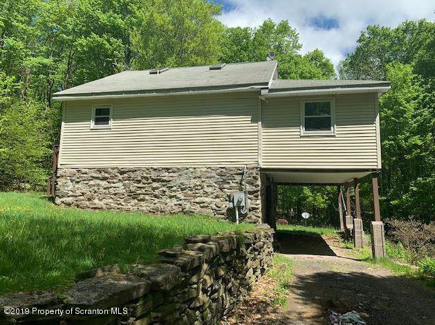 1429 Helens Road Union Dale, PA 18470 - Photo 4 of 11 Gallery Image 4
