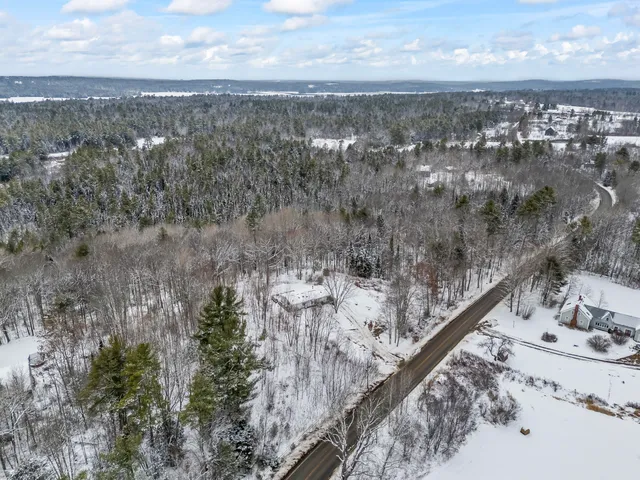 $299,000 | 784 East Pond Road, Nobleboro, ME 04555
