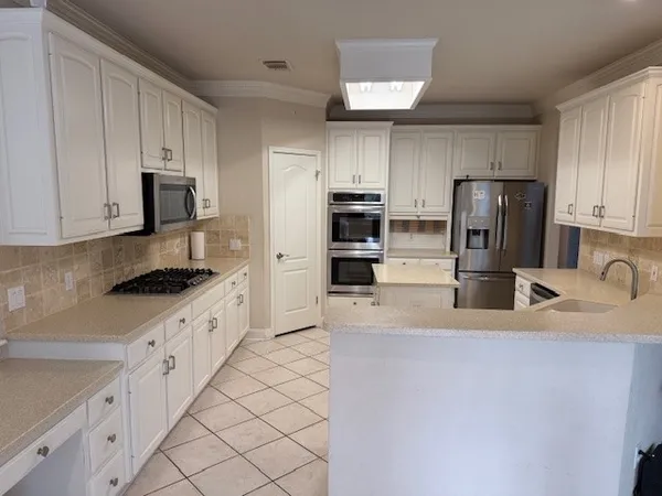 $5,700 | 12 Treemont Drive, Austin, TX 78746
