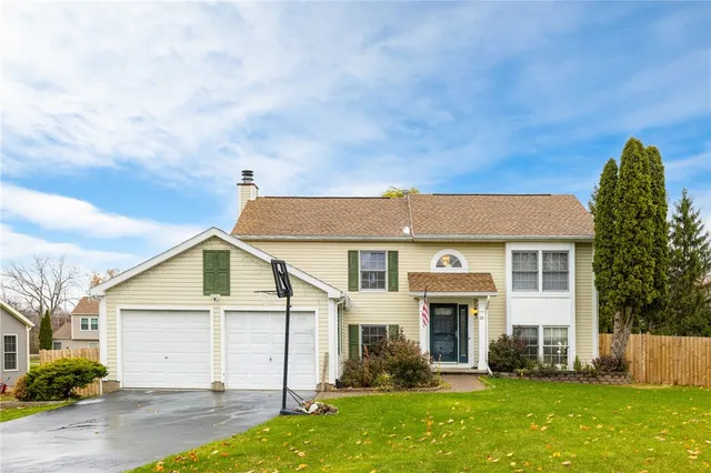 $320,000 | 28 Cattaragus Drive, Henrietta, NY 14623