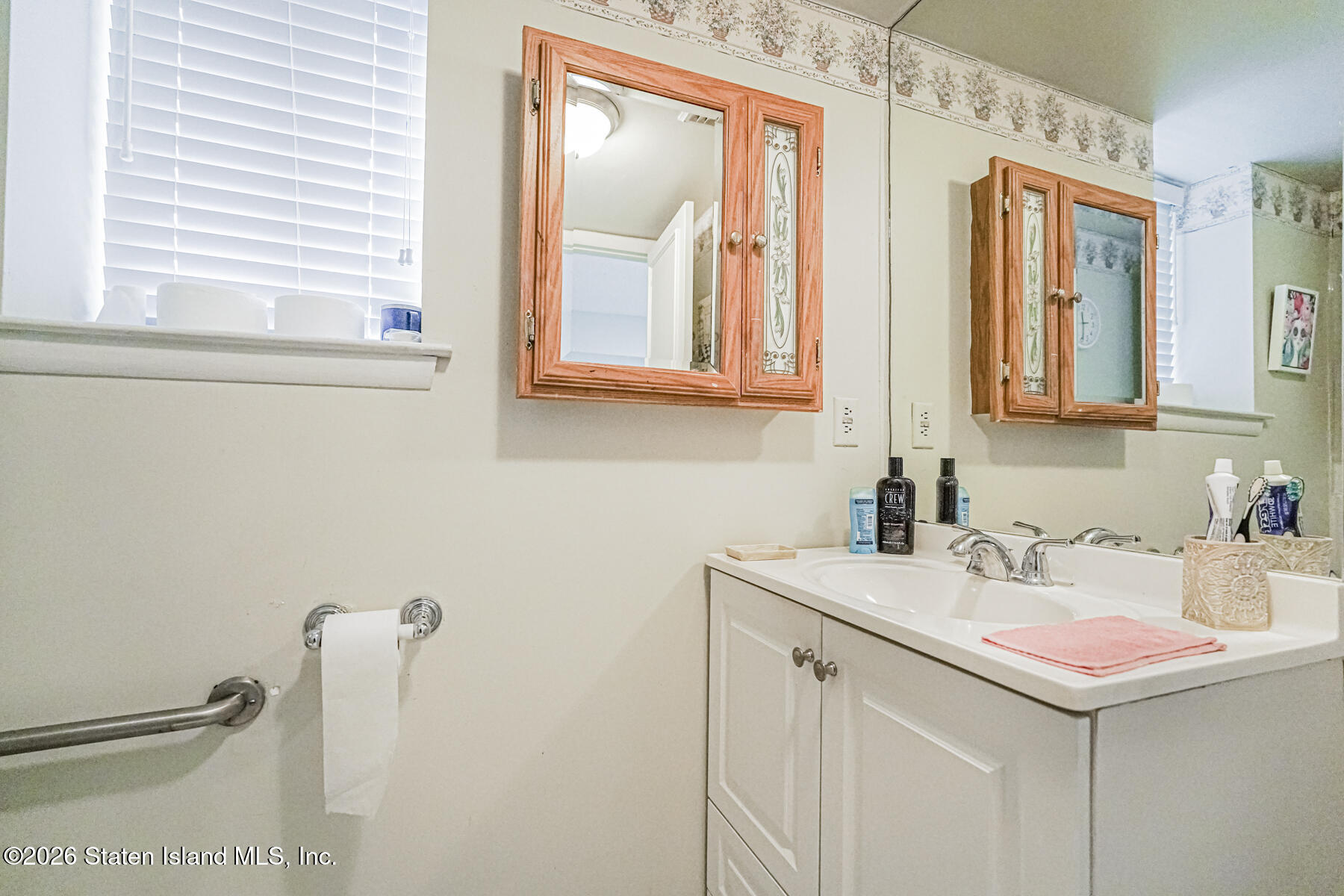 3465 Amboy Road, Unit 4D Staten Island, NY 10306 - Photo 23 of 29 Photo May 28 2026, 4 07 07 PM