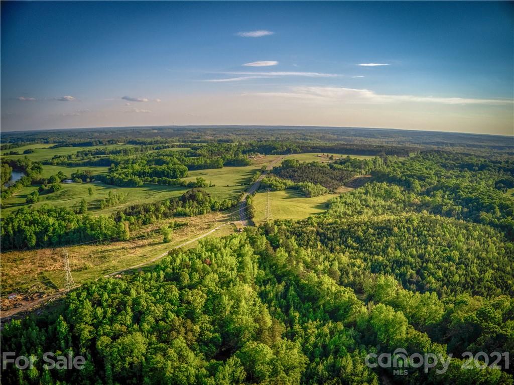 33 Hickory Grove Road Gaffney, SC 29340 - Photo 23 of 30 a view of a city & an ocean