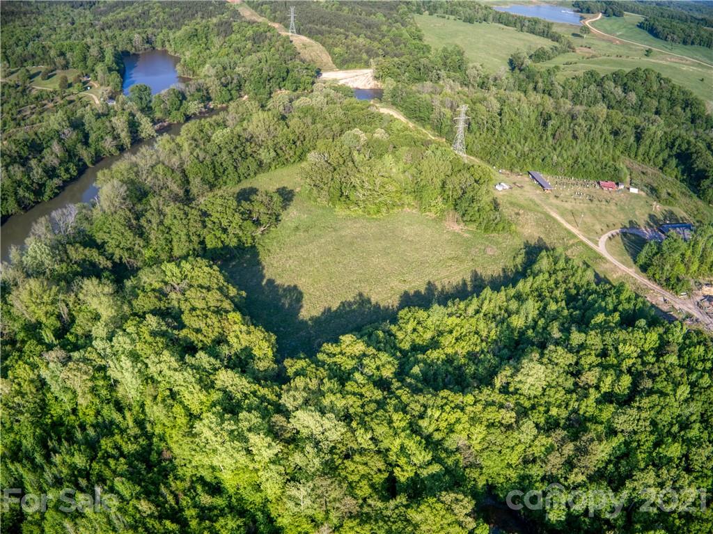 33 Hickory Grove Road Gaffney, SC 29340 - Photo 5 of 30 a view of a garden