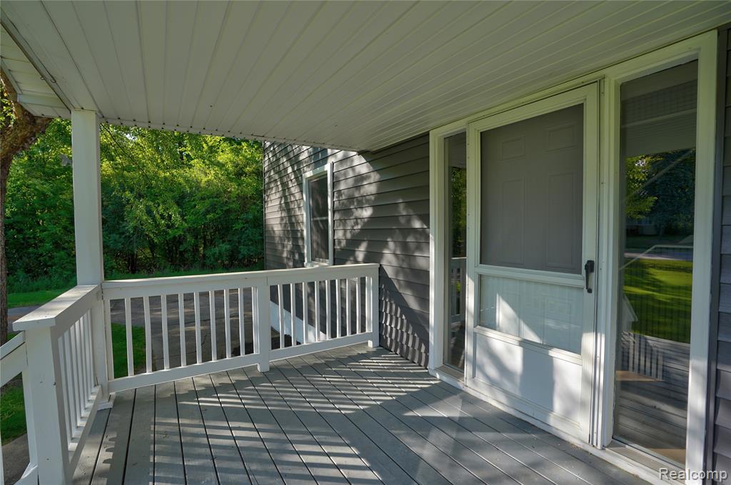 1460 West Silverbell Road Lake Orion, MI 48359 - Photo 11 of 69
